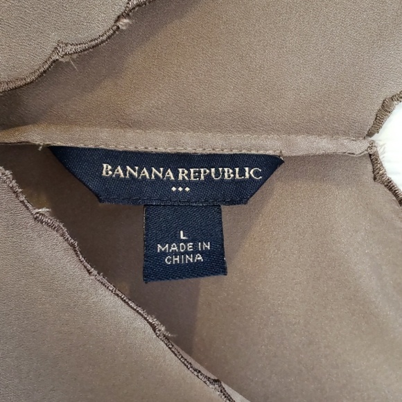 Banana Republic V-neck Blouse - Picture 5 of 6